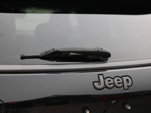 Used 2020 Jeep Compass Trailhawk AWD/4WD image 31