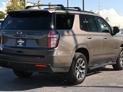 Used 2021 Chevrolet Tahoe Z71 w/ Rear Media and Nav Package image 11