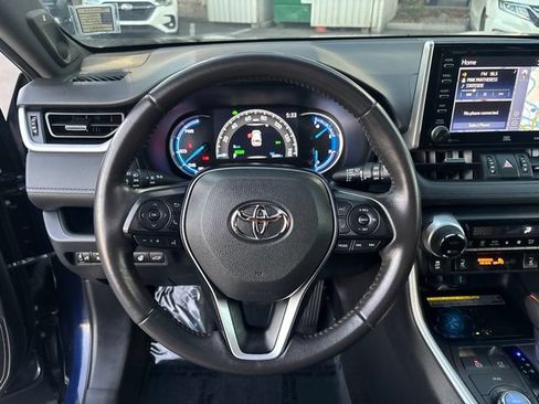 Used 2020 Toyota RAV4 XSE AWD/4WD image 16