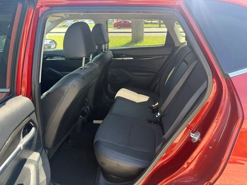 Used 2023 Kia Seltos S w/ Navigation Package FWD image 3