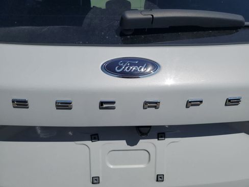 Used 2025 Ford Escape ST-Line FWD image 10