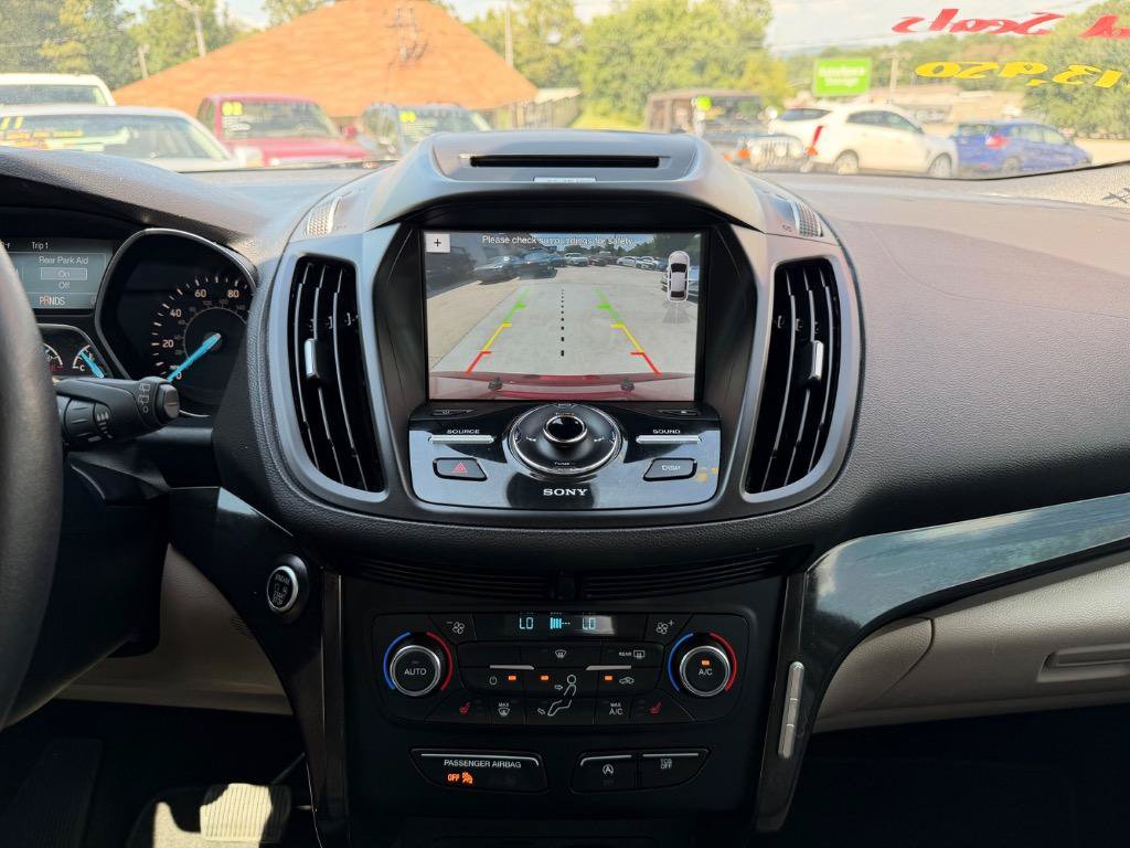 Used 2017 Ford Escape Titanium FWD image 7