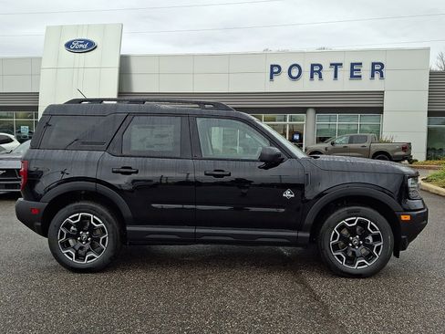 New 2025 Ford Bronco Sport Outer Banks w/ Outer Banks Tech Package+ AWD/4WD image 8