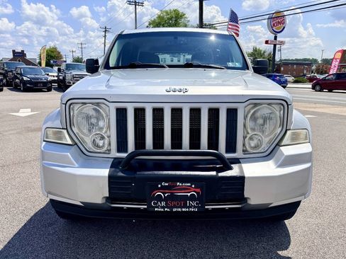 Used 2012 Jeep Liberty Sport AWD/4WD image 9