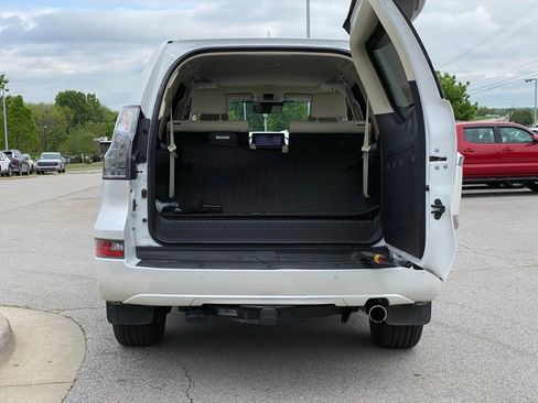 Used 2023 Lexus GX 460 Premium AWD/4WD image 7
