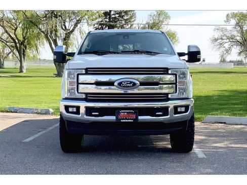 Used 2019 Ford F250 Lariat w/ Lariat Ultimate Package image 3