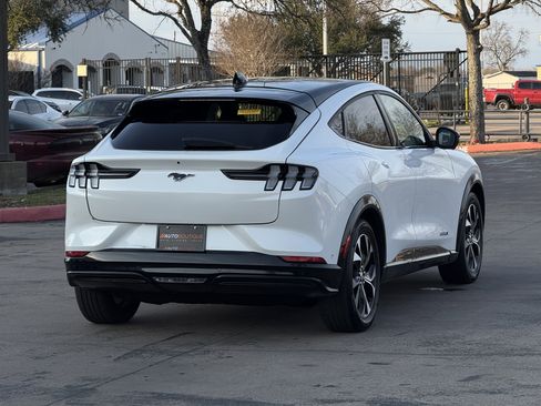 Used 2021 Ford Mustang Mach-E Premium image 11