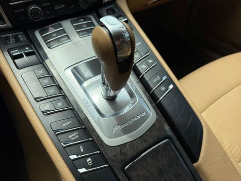 Used 2010 Porsche Panamera 4S AWD/4WD image 37