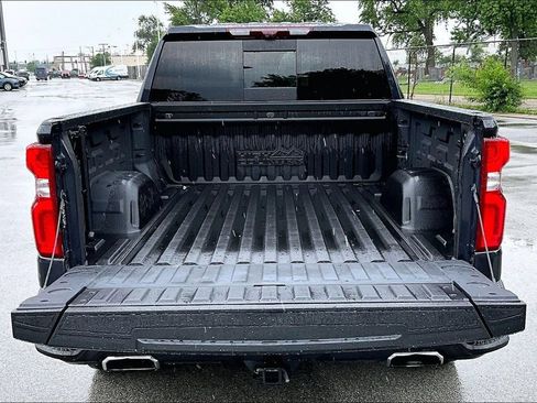 Used 2024 Chevrolet Silverado 1500 High Country w/ High Country Premium Package AWD/4WD image 33