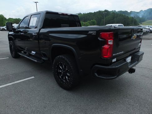 Used 2022 Chevrolet Silverado 2500 High Country w/ Safety Package II AWD/4WD image 5