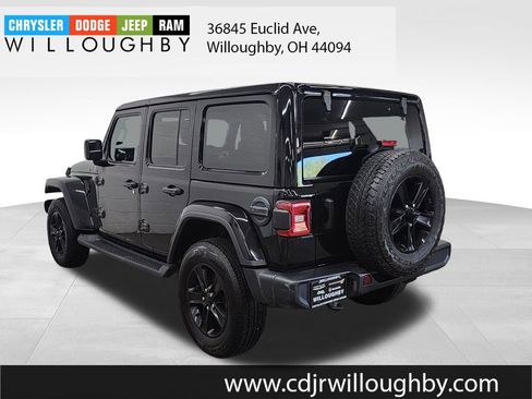 Used 2021 Jeep Wrangler Unlimited Sahara AWD/4WD image 6