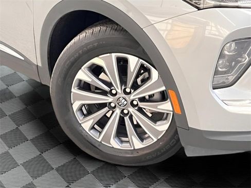 Certified 2025 Buick Envision Preferred image 30