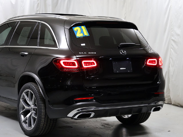 Used 2021 Mercedes-Benz GLC 300 4MATIC image 8