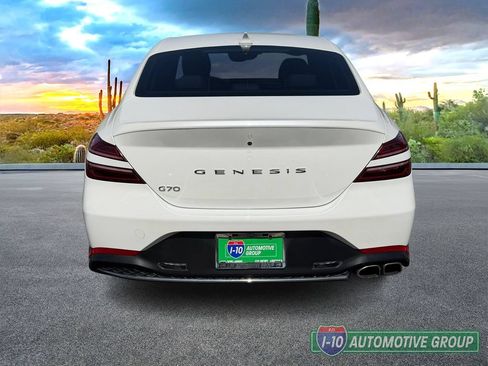 Used 2022 Genesis G70 2.0T RWD image 8