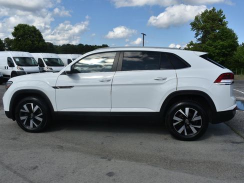 Used 2020 Volkswagen Atlas Cross Sport SE FWD image 9