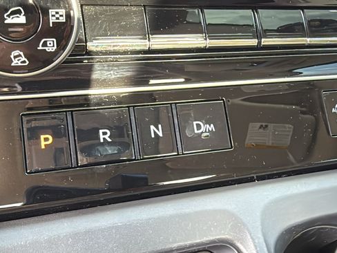 Certified 2026 Nissan Armada Platinum AWD/4WD image 16