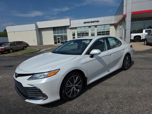 Certified 2024 Toyota Camry XLE image 2