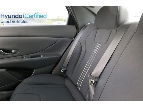 Certified 2025 Hyundai Elantra Sport image 14