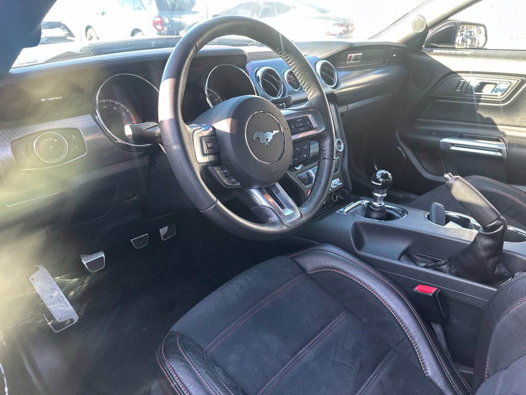 Used 2017 Ford Mustang GT Premium w/ GT Performance Package RWD image 11