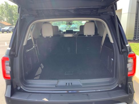 Certified 2023 Ford Expedition Max Limited image 5