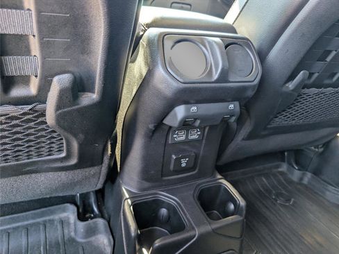 Used 2021 Jeep Gladiator Rubicon image 32