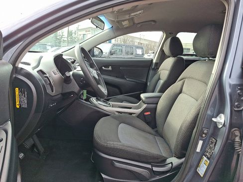 Used 2016 Kia Sportage LX image 16