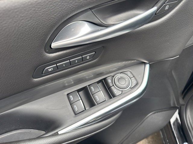 Used 2025 Cadillac XT4 Premium Luxury AWD/4WD image 7