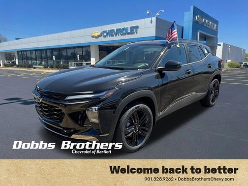 New 2026 Chevrolet Trax ACTIV FWD image 3