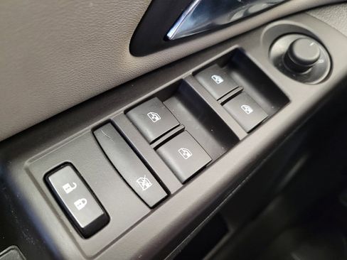 Used 2015 Chevrolet Cruze LS FWD image 27