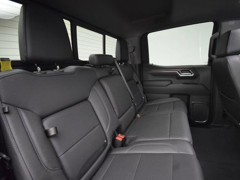 Used 2022 GMC Sierra 1500 SLT AWD/4WD image 26