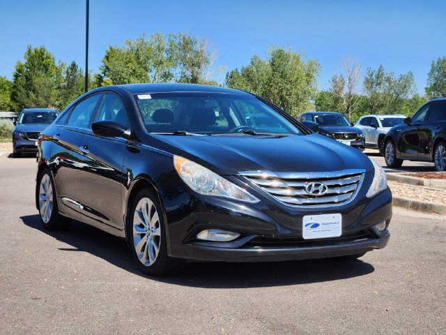 Used 2012 Hyundai Sonata SE FWD image 4