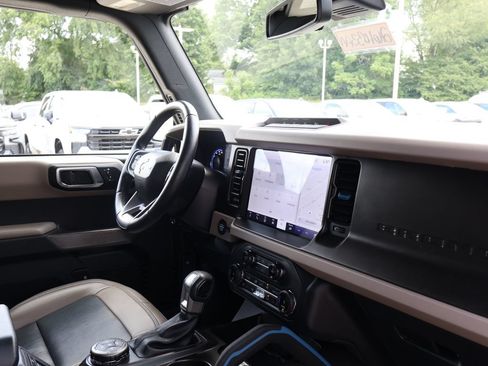 Used 2022 Ford Bronco Wildtrak AWD/4WD image 37