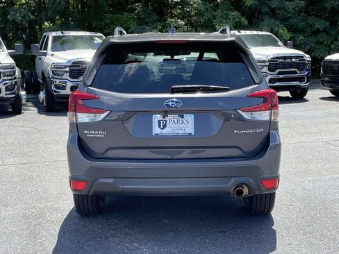 Used 2022 Subaru Forester Limited AWD/4WD image 7