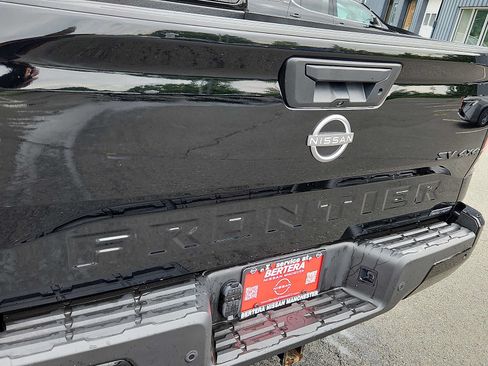Used 2023 Nissan Frontier SV w/ Midnight Edition Package AWD/4WD image 26
