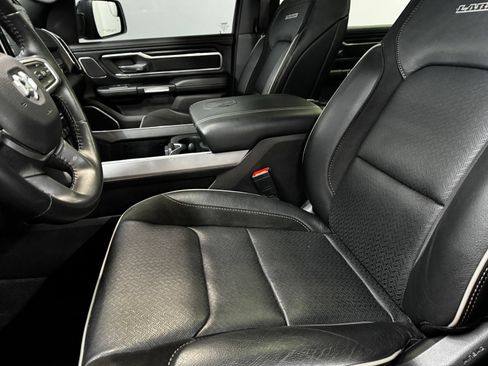 Used 2023 RAM 1500 Laramie AWD/4WD image 12