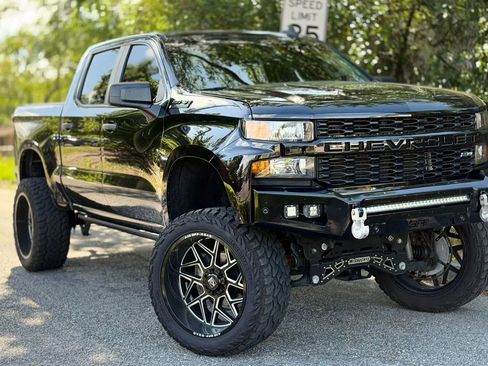Used 2021 Chevrolet Silverado 1500 Custom Trail Boss w/ Midnight Edition image 18