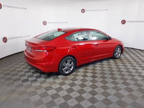 Used 2018 Hyundai Elantra SEL w/ Cargo Package FWD image 5
