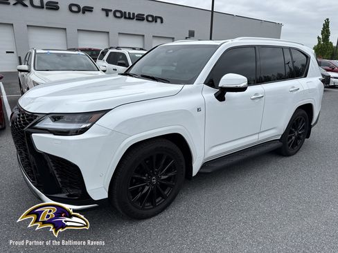 Used 2025 Lexus LX 700h F Sport w/ Accessory Package (Z1) AWD/4WD image 1
