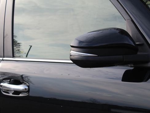 Used 2015 Toyota 4Runner Limited image 41