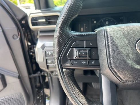 Used 2024 Toyota Tacoma SR5 AWD/4WD image 21