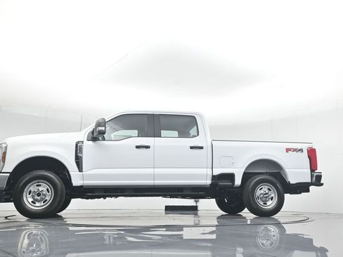 New 2026 Ford F250 XL w/ FX4 Off-Road Package image 7