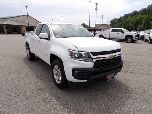 Used 2022 Chevrolet Colorado LT w/ Fleet Safety Package RWD image 11