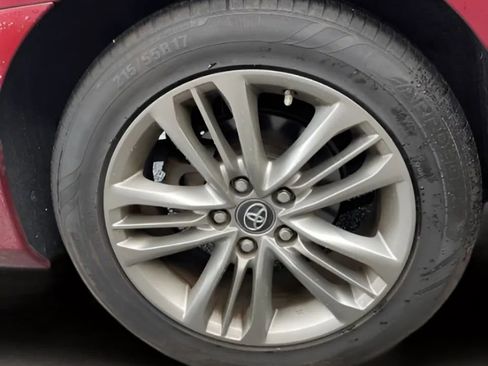 Used 2017 Toyota Camry SE image 15