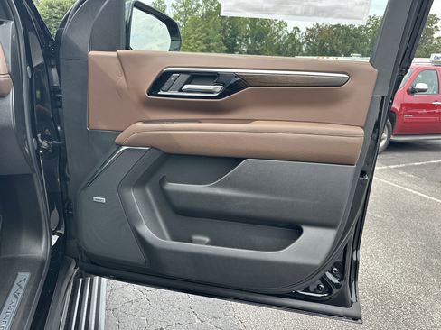 New 2026 Chevrolet Tahoe High Country image 16