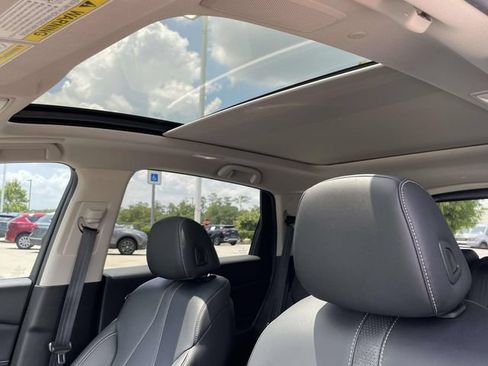 Used 2023 Acura RDX w/ Technology Package FWD image 18