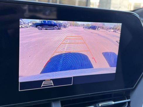 Certified 2025 Chevrolet Trax RS w/ Driver Confidence Package image 25