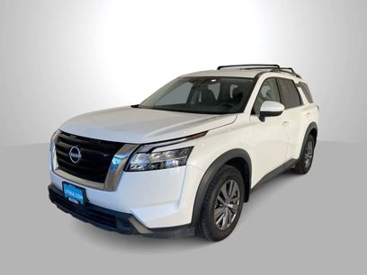 Used 2022 Nissan Pathfinder SV