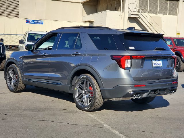 Used 2026 Ford Explorer ST w/ Sun And Sound Package AWD/4WD image 2