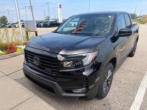Used 2023 Honda Ridgeline Sport image 4