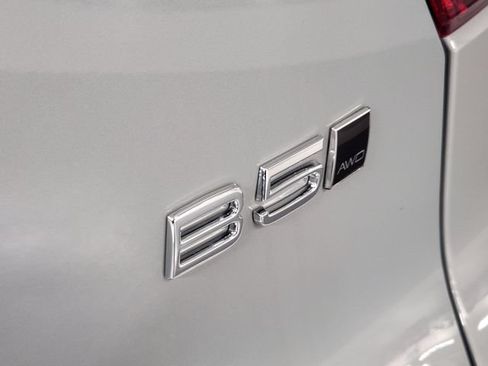 New 2026 Volvo XC40 B5 Plus w/ Protection Package Premier AWD/4WD image 13